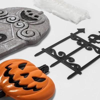 Hyde & EEK! Boutique 14pc Pumpkin Scene Setter Kit Halloween Decorative Prop - Hyde & EEK! Boutique™ 2 Hyde & EEK! Boutique 14pc Pumpkin Scene Setter Kit Halloween Decorative Prop - Hyde & EEK! Boutique™ - Image 2