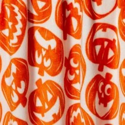 Hyde & EEK! Boutique Pumpkin Printed Plush Throw Blanket Ivory - Hyde & EEK! Boutique™ -Halloween Decorations Sales Store unnamed file 1181