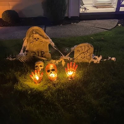 Northlight 8.5" Lighted Orange Skull and Hands Outdoor Halloween Decoration - 4ft Black Wire 2 Northlight 8.5" Lighted Orange Skull and Hands Outdoor Halloween Decoration - 4ft Black Wire - Image 2