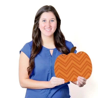 Big Dot of Happiness Hanging Pumpkin Patch - Outdoor Fall, Halloween or Thanksgiving Party Hanging Porch and Tree Yard Decorations - 10 Pieces 5 Big Dot of Happiness Hanging Pumpkin Patch - Outdoor Fall, Halloween or Thanksgiving Party Hanging Porch and Tree Yard Decorations - 10 Pieces - Image 5