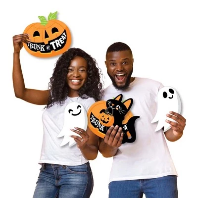 Big Dot of Happiness Trunk or Treat - Yard Sign and Outdoor Lawn Decorations - Halloween Car Parade Party Yard Signs - Set of 8 5 Big Dot of Happiness Trunk or Treat - Yard Sign and Outdoor Lawn Decorations - Halloween Car Parade Party Yard Signs - Set of 8 - Image 5