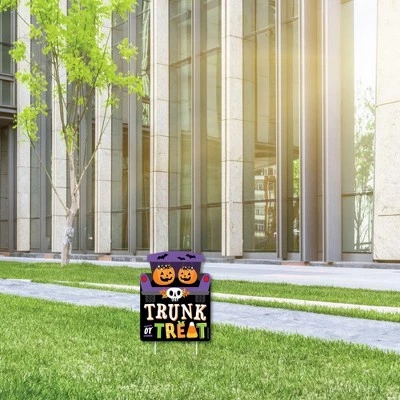 Big Dot of Happiness Trunk or Treat - Outdoor Lawn Sign - Halloween Car Parade Party Yard Sign - 1 Piece 2 Big Dot of Happiness Trunk or Treat - Outdoor Lawn Sign - Halloween Car Parade Party Yard Sign - 1 Piece - Image 2