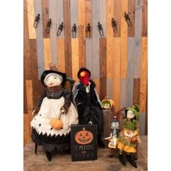 GALLERIE II Gwinette Witch Joe Spencer Gathered Traditions Halloween Art Doll Figure -Halloween Decorations Sales Store unnamed file 3462