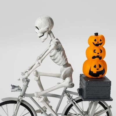 Hyde & EEK! Boutique Animated Skeleton on a Bike Halloween Decorative Prop - Hyde & EEK! Boutique™ 2 Hyde & EEK! Boutique Animated Skeleton on a Bike Halloween Decorative Prop - Hyde & EEK! Boutique™ - Image 2