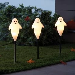 Hyde & EEK! Boutique 5ct Incandescent Clear Ghost Halloween Pathway Stake Lights - Hyde & EEK! Boutique™