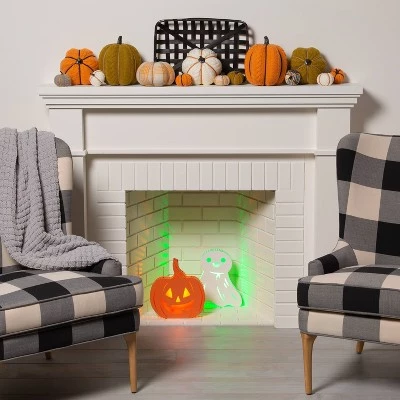Hyde & EEK! Boutique LED Backlit Green Flickering Ghost Halloween Lighted Decor - Hyde & EEK! Boutique™ 1 Hyde & EEK! Boutique LED Backlit Green Flickering Ghost Halloween Lighted Decor - Hyde & EEK! Boutique™
