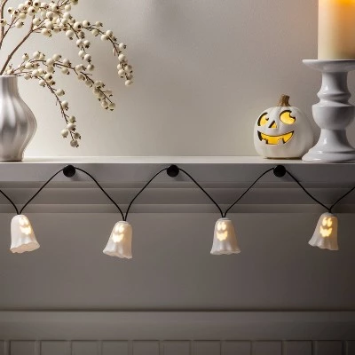 Hyde & EEK! Boutique Musical Ghost LED Halloween String Lights - Hyde & EEK! Boutique™ 2 Hyde & EEK! Boutique Musical Ghost LED Halloween String Lights - Hyde & EEK! Boutique™ - Image 2